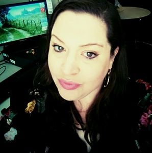 Meet your Posher, Teresa